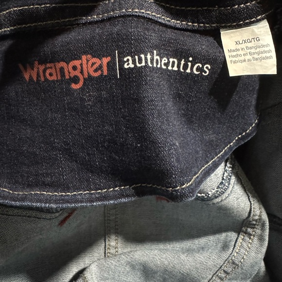 Wrangler Women's Dark Blue Jean Jacket - Picture 3 of 5